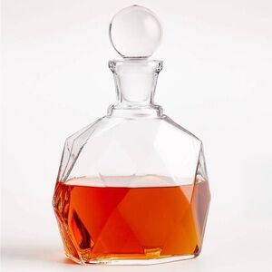New! 🥃✨Crate&Barrel HAND-BLOWN CRYSTALLINE GLASS W/ FACETED DESIGN Decanter